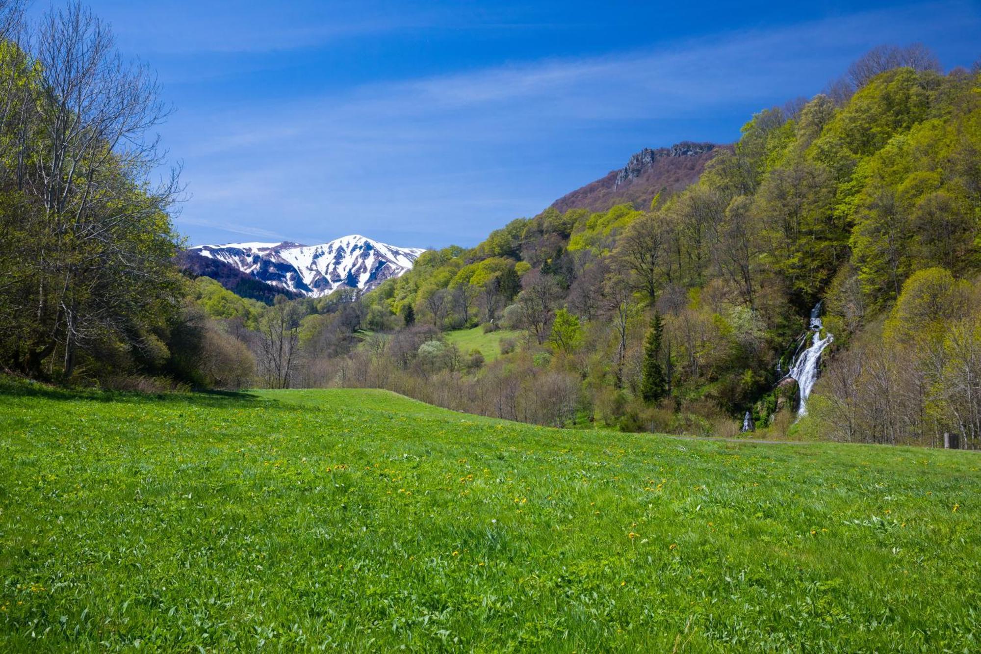 La Dormeuse Du Val Villa Chambon-sur-Lac Dış mekan fotoğraf